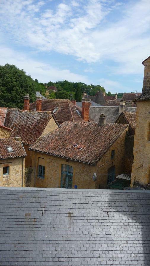 Апартаменты Les Toits De Sarlat Экстерьер фото