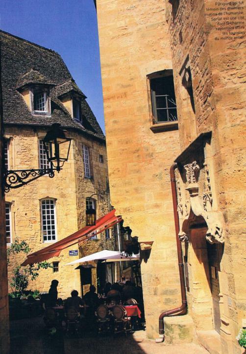 Апартаменты Les Toits De Sarlat Экстерьер фото
