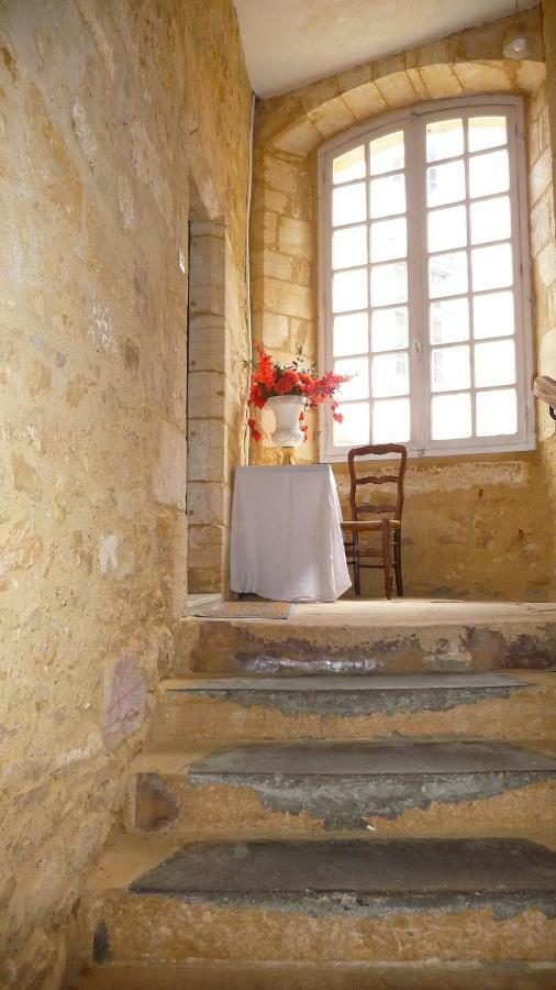 Апартаменты Les Toits De Sarlat Экстерьер фото
